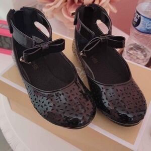 Michael Kors girl shoes size 12 US